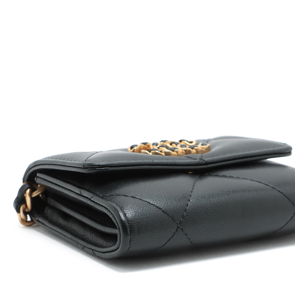 Pre-Loved Chanel Quilted Lambskin 19 Flap Coin Purse With Chain - Picture 9 of 11
